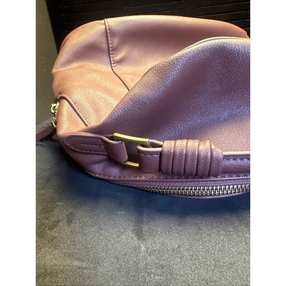 Universal Thread Triple Compartment Crossbody Bag… - image 7